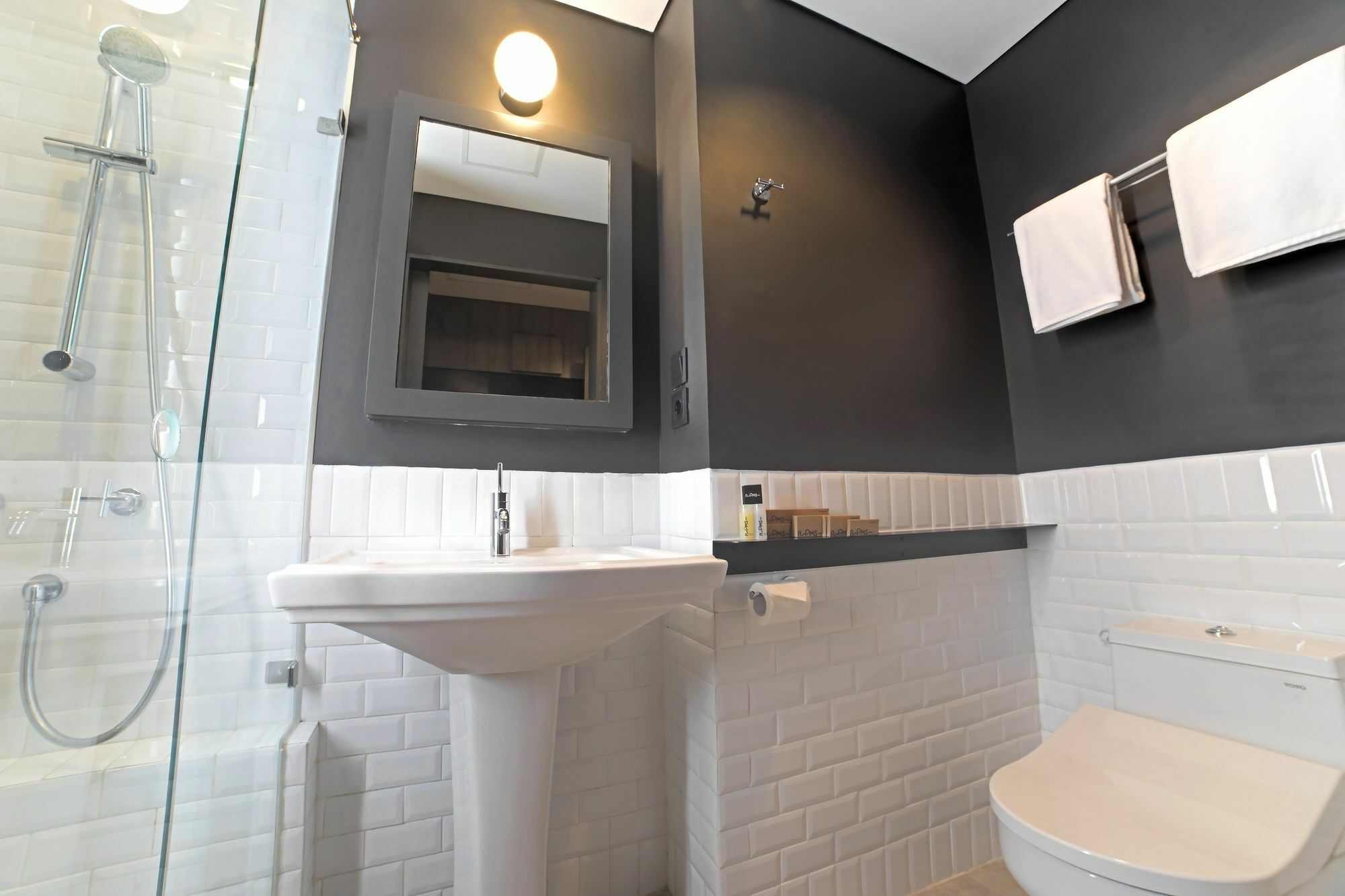 Rooms Inc Semarang Eksteriør billede